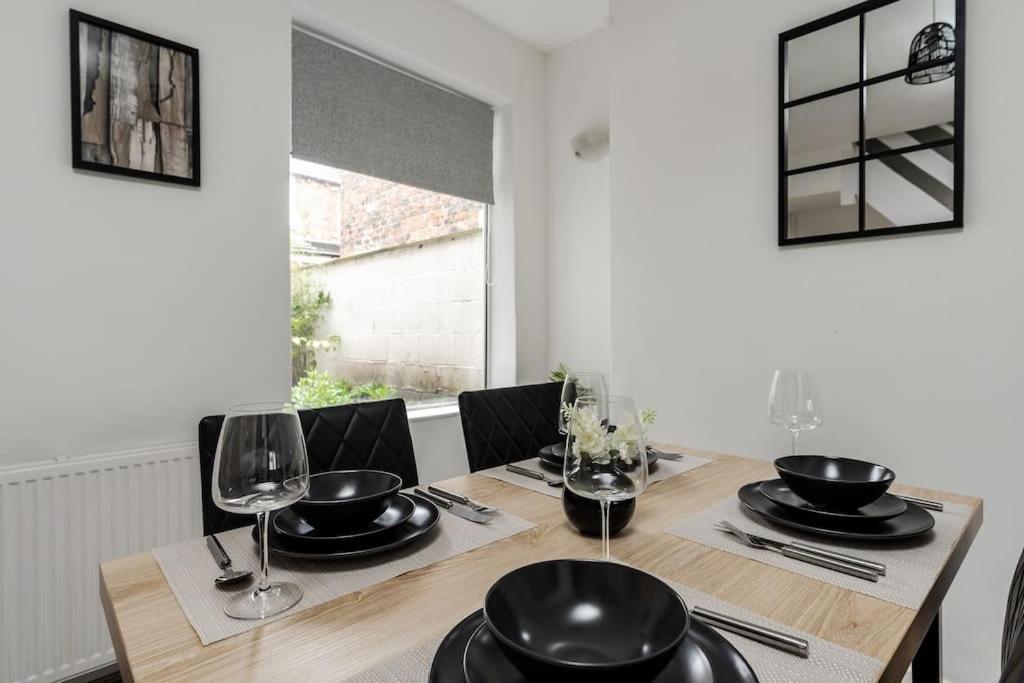 Liverpool 3 Bed House Exterior foto